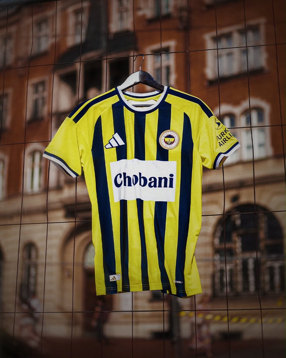 serivioo's tweet photo. Konu Hiç Bir Zaman Şampiyonluk Olmadı …
Biz Fenerbahcenin Sarısına Aşık 
Lacivertine Tutsağız 💛💙 https://t.co/Vpit9BcN0T