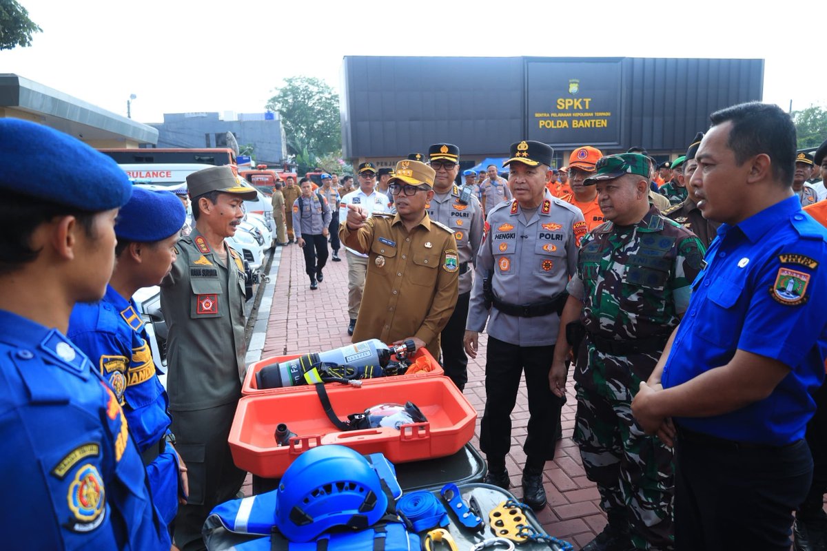 BantenPena's tweet photo. Cegah Kebakaran Hutan di Banten, Kapolda Irjen Hengki Tegaskan Pencegahan dan Penegakan Hukum Jadi Prioritas
https://t.co/NcczbT1zZH https://t.co/HC575qVLMH