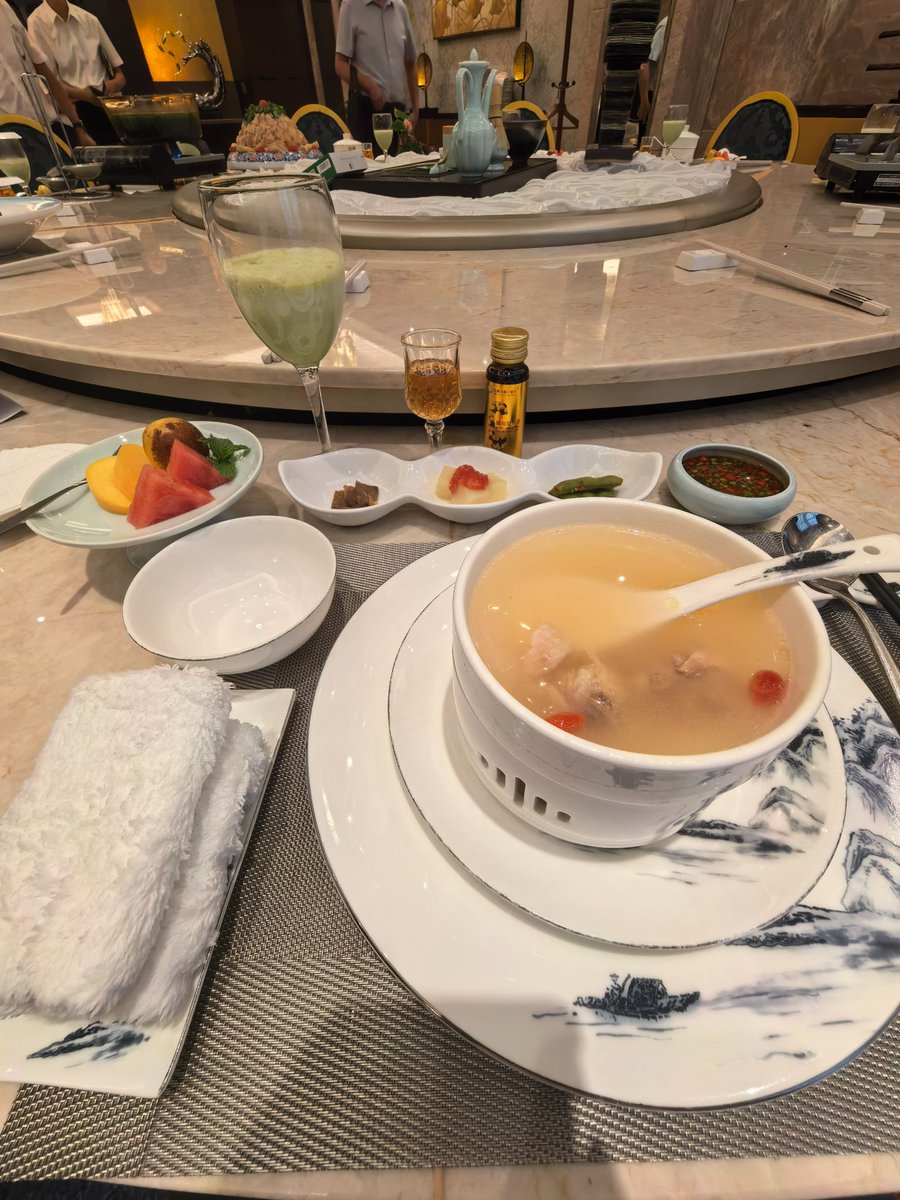 Singgger119's tweet photo. 应酬开始…… https://t.co/T4QwW4Zcic