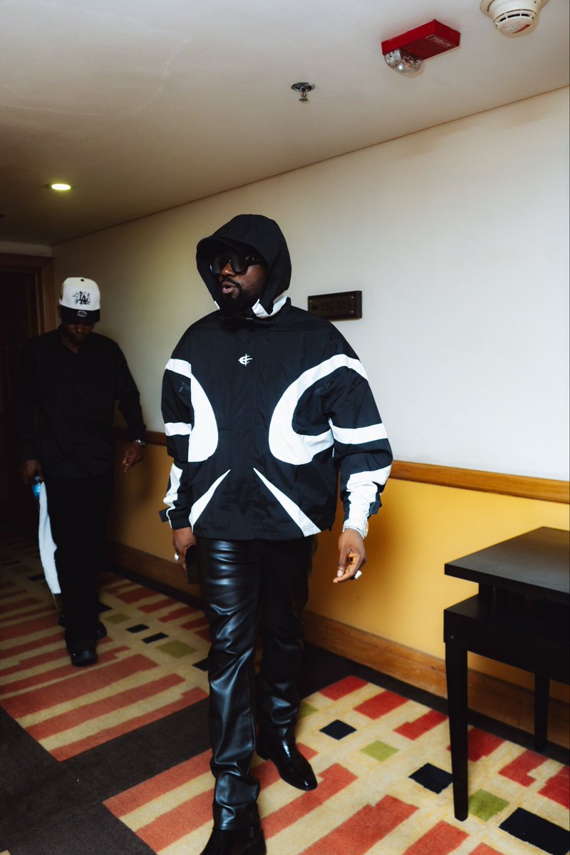 Iceprince tweet media