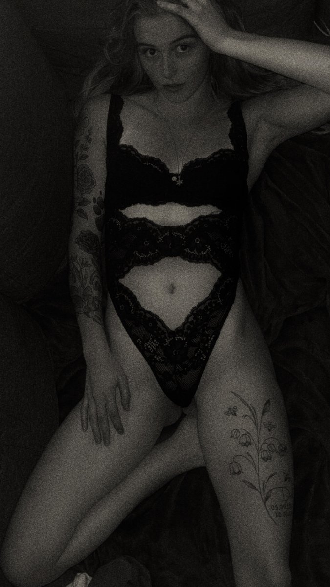 GoddessAJlynn's tweet photo. Unlock everything for just 💸 $5 for the next 24 hours! 😈
Exclusive content, daily posts, DMs, and so much more waiting for you. Don't miss the lowest price you'll see. 👀
https://t.co/oU7RPcMM1z
#foryou #august #fallforyou #blonde #milf #ofmodel #tattoos #unlock #explorepage https://t.co/KpxrwSqtIv