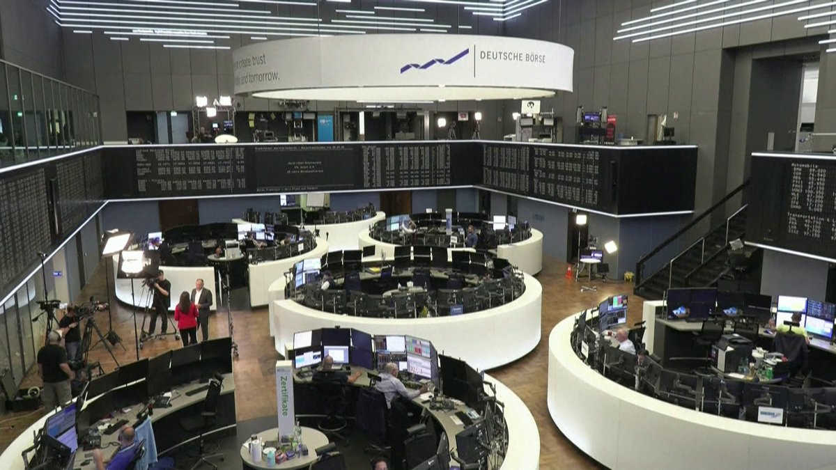 الحكومة الفرنسية تشدد الرقابة على الاستثمارات الأجنبية لحماية الأمن القومي _Business 