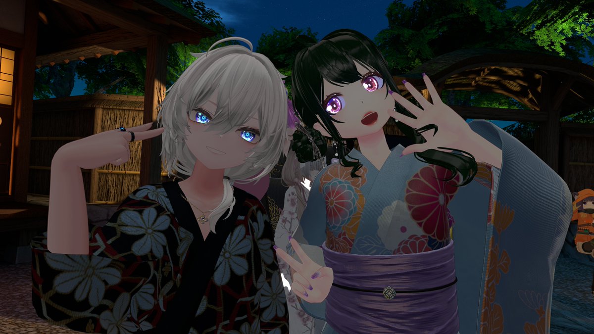 sinoB_vrc's tweet photo. 昨夜は #ゆかたde花火大会 ！
Fortunaとカサデルシェのインスタンスに行きました🌟
アナウンスで1時間半近く続くと聞いて、その場にいた全員が「！？」ってなってましたねぇー
無事待機列でカサデルシェ側に移動し、そこで最後まで鑑賞👀
「花火のサビ」とか「来るぞ…！」とか面白発言も飛び交ってましたｗ
VRだからこそ出来る花火大会！楽しい！！！