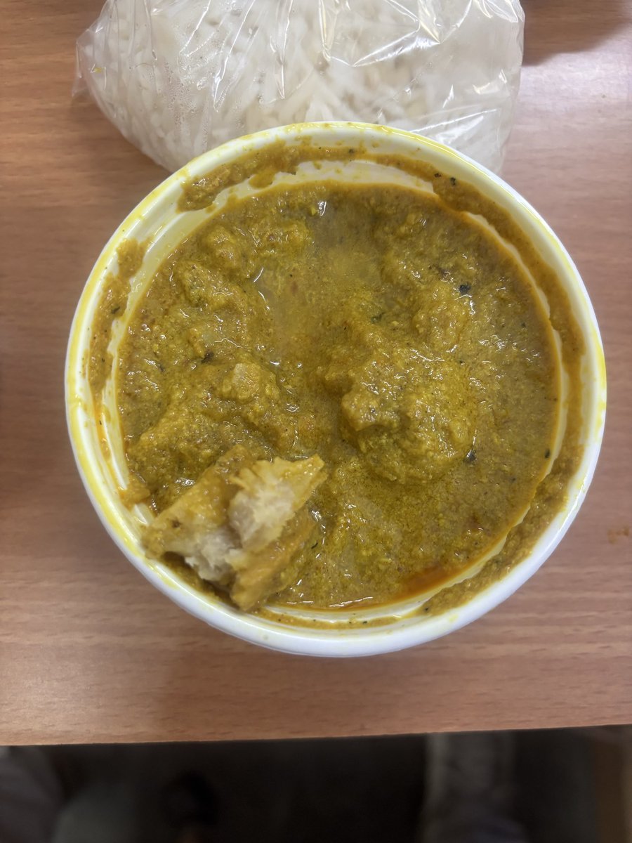 ErNitin_'s tweet photo. Hey @zomato (order id 8428741570) I Have ordered Special thali which includes Paneer, Vegitable, Dal, Roti Rice, Salad &amp; Aaloo paratha with Chutney and pickle.
But instead of those items I found Soyabean, Rajma, Dal, cold Rice that was not fresh, Paratha. https://t.co/MjahRvToqf