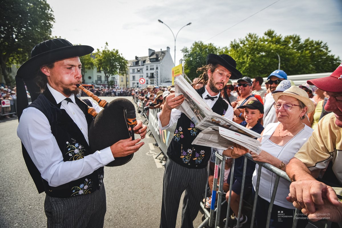 Prefet56's tweet photo. #interceltique26 |
La Grande Parade en photos - 2 août 2026
...
Cette Grande Parade s'est achevée comme de coutume par le défilé des bagadoù des sapeurs-pompiers du Morbihan et des Côtes-d'Armor, particulièrement ovationnés par le public.
[3/3] https://t.co/9GccMO7hs3