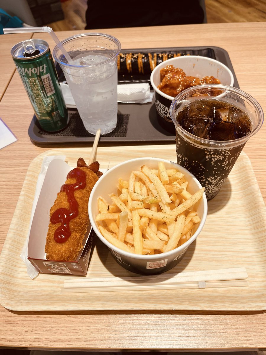 rp5mq's tweet photo. 今日はスパイダーマンの映画を観終わった後、
カサゴくんと越谷レイクタウンで色々と見て
周ってきました！とっても楽しかった！
カサゴくん、いつもありがとうだで〜！！🐟✨️ https://t.co/umhyF5VYN3