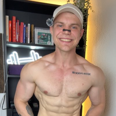 SFTBMAT's tweet photo. #NewProfilePic https://t.co/bQYof0hxie
