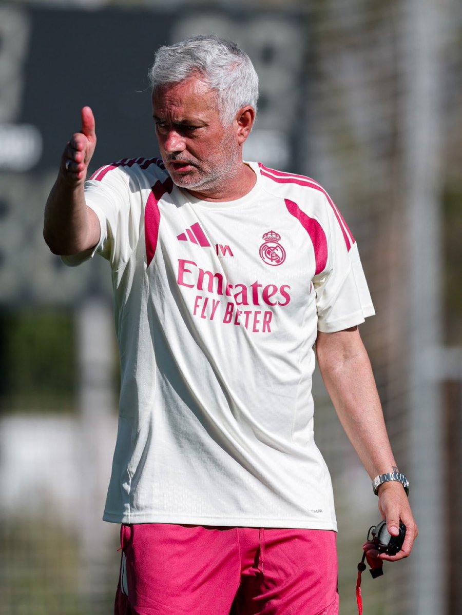 ArenaSports's tweet photo. Jose Mourinho: "Vinicius Junior, çalıştırmayı en çok sevdiğim oyuncu tiplerinden biri." https://t.co/vlFVwcLio3