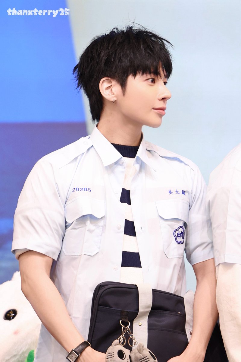 thanxterry25's tweet photo. 260802 메이크스타 대면 팬사인회

#TAEHYUN #태현 #テヒョン 
#TXT #TOMORROW_X_TOGETHER
#투모로우바이투게더 https://t.co/aZ1aDo8sb3