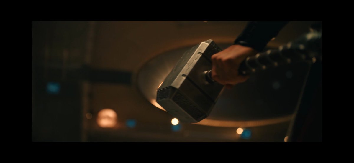 theochinwe's tweet photo. @KingAlex585 @zaidkola1 Rewatch the trailer you’ll see the cracks. In this image it’s out of focus so you won’t notice it https://t.co/UxwgtyrTmm