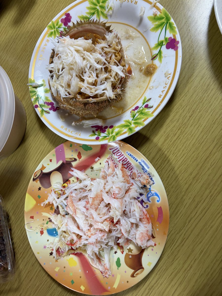 parumasu0630's tweet photo. 妻が蟹を剥くの早くて上手すぎて
改めてビビる https://t.co/EXjIKxV6TF