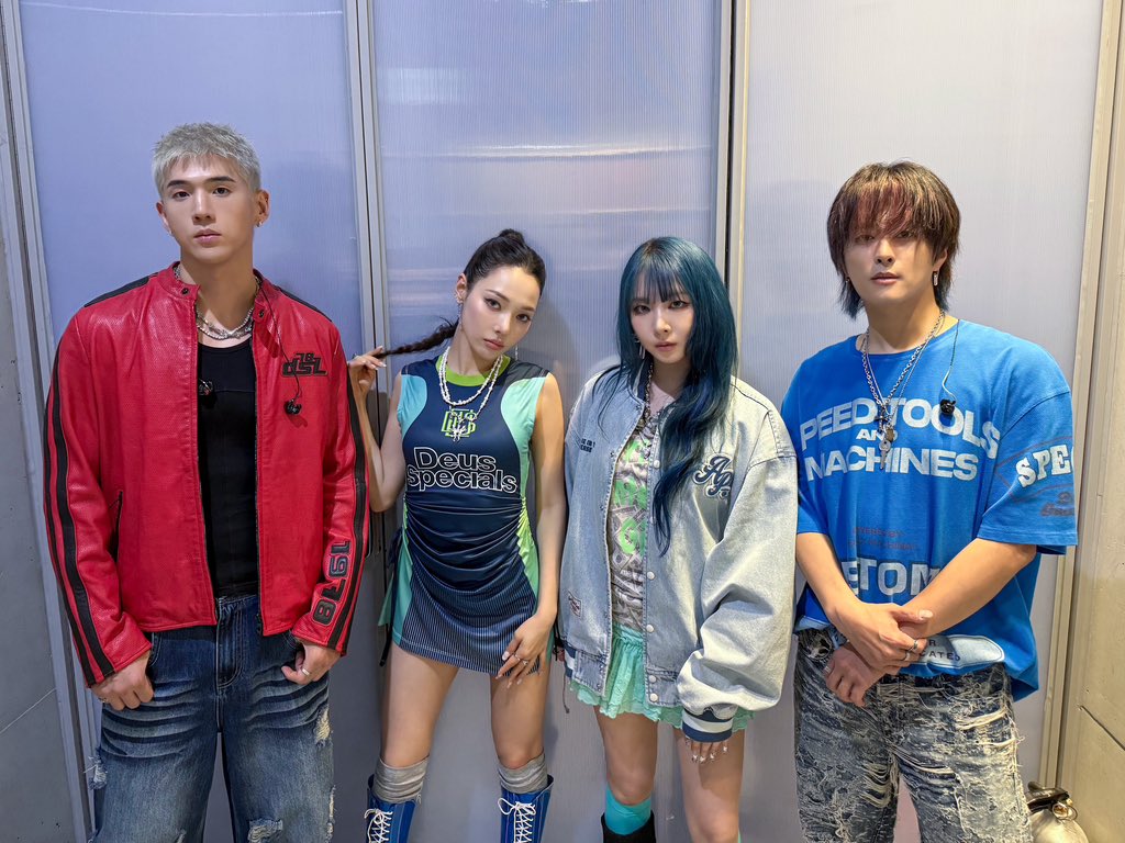KARD_Official's tweet photo. [📷]
KARD(카드) - Back To Life | POSE.D | 포즈드 | dddm | 두두두뮤직

🔗 https://t.co/2cTVyYM7Fc

#KARD #카드
#BackToLife
#dddm #dududomusic #두두두뮤직 https://t.co/eAicCMWL9P