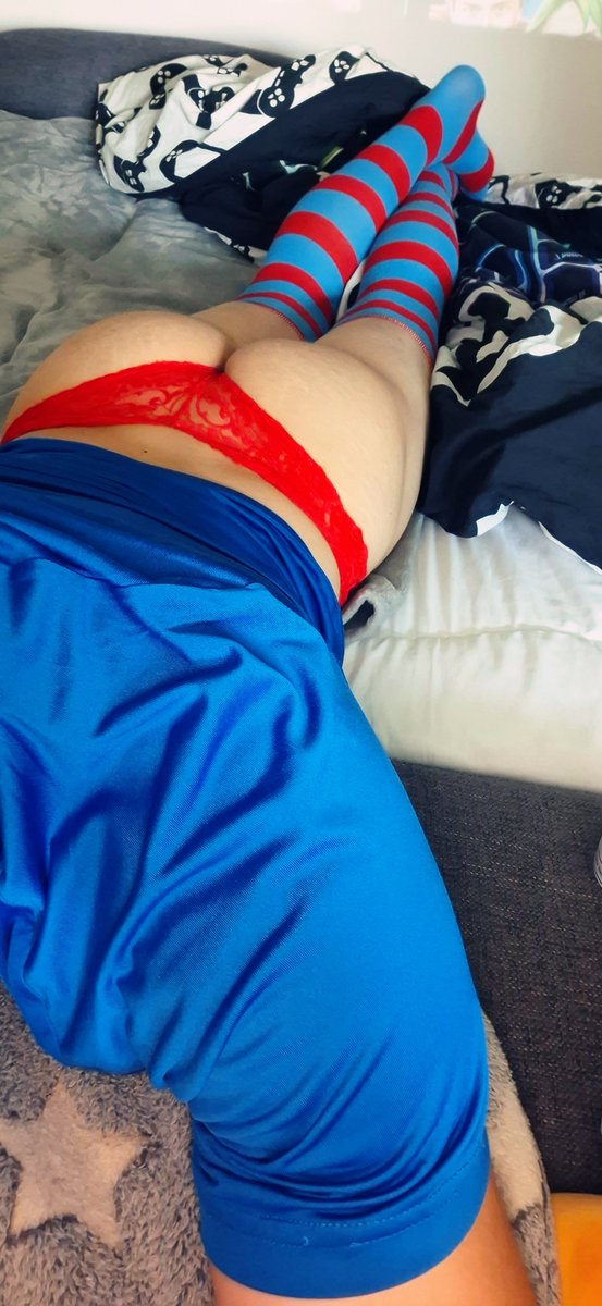 Nikobootcute's tweet photo. Outfit for the day 🥰😽❤️
#fem #nsfwㅤㅤ https://t.co/LgbNt7q8qd