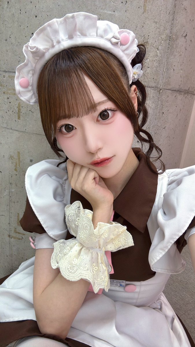 maid_tsukishiro's tweet photo. 8月もよろしくです( > ·̫ <)👍🏻🌟 https://t.co/SjHLhNyZxG