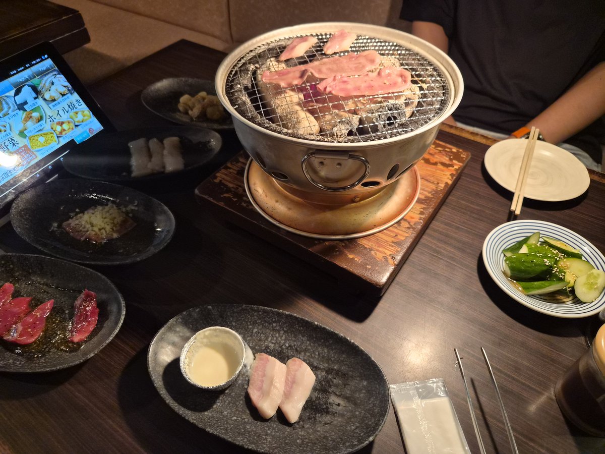 RERE_0308's tweet photo. @mailysh52 
미쳤다 미쳤다 
야끼니쿠 무한리필집왔는데 탈탈 털어먹기 성공 https://t.co/XOke6bMP3c