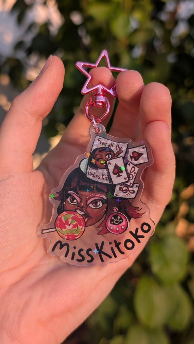 ClmenceVerdeil1's tweet photo. @liam_appy @theodorabossy Hello !! Désolé de te déranger mais je vends des porte-clés de Theodora si ça t'intéresse 💫 sur vinted ! https://t.co/0gQQ1kOktj
