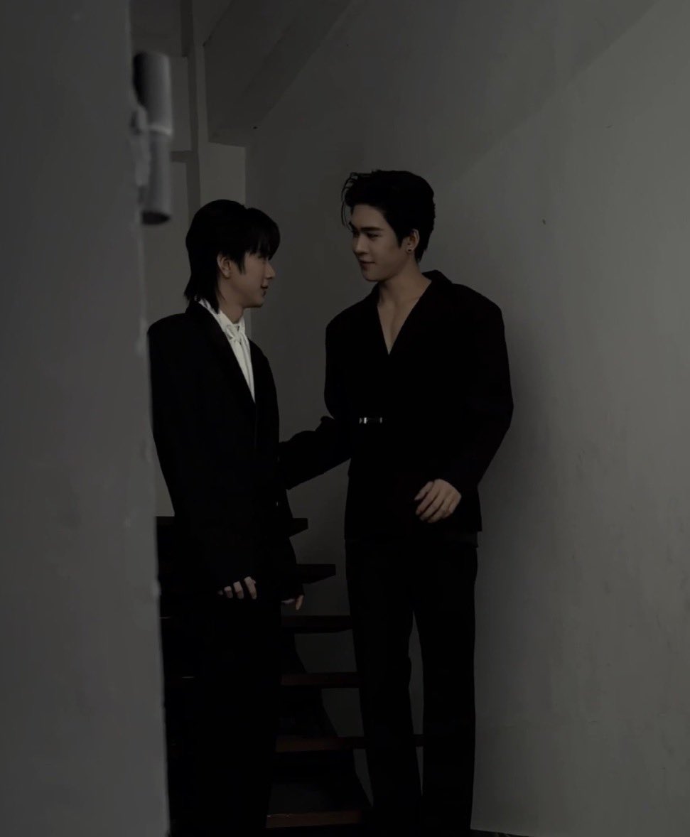 TrendForAAS's tweet photo. แหม๋เติร์ดปากไม่ตรงกับใจเลยนะคะ มองหน้าว่านแล้วยิ้มแหม๋ๆๆๆๆๆๆๆ 🫪👀

#รักสุดใจนายแฟนบอยSeries
#MrFanboySeries 
#AuauSave #อู่อู๋เซฟ https://t.co/teTOwuHtgT