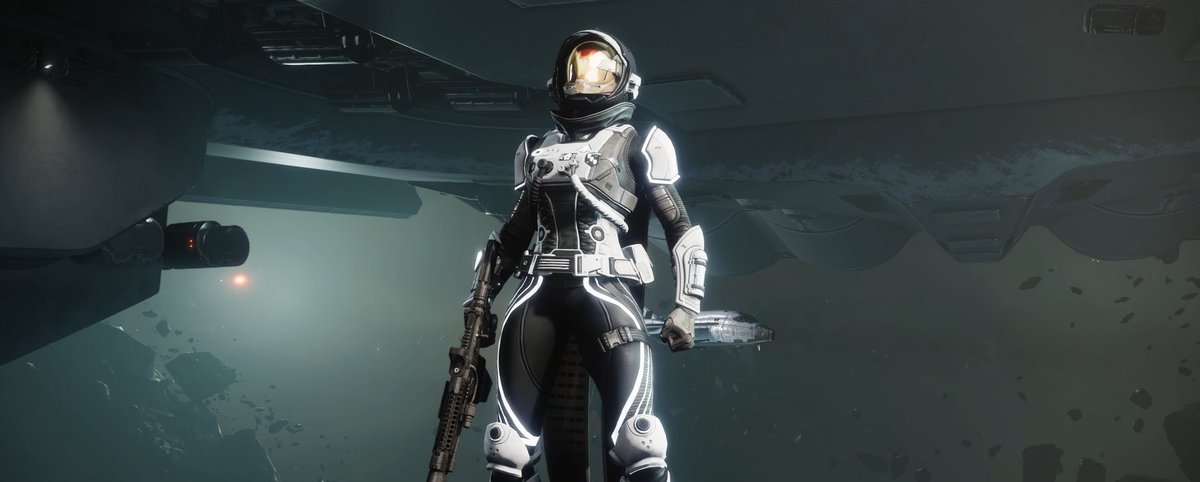 JessieYun4music's tweet photo. Devotion. Bravery. Sacrifice. (Forever Astronaut Hunter, with 2 versions) #destiny2 #d2fashion #destinyfashion https://t.co/UInMC1HRjR