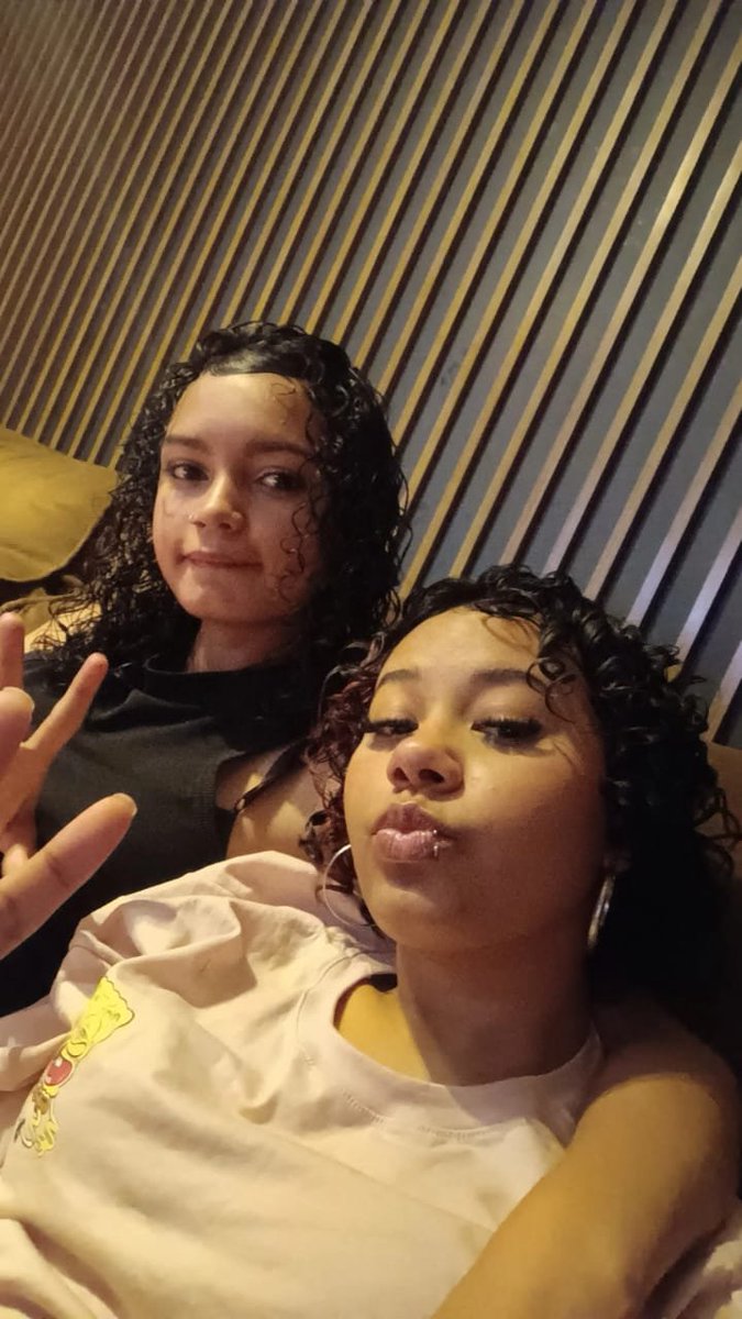 Claramaancio's tweet photo. o mundo, ele round and round https://t.co/gslI6MhKKb