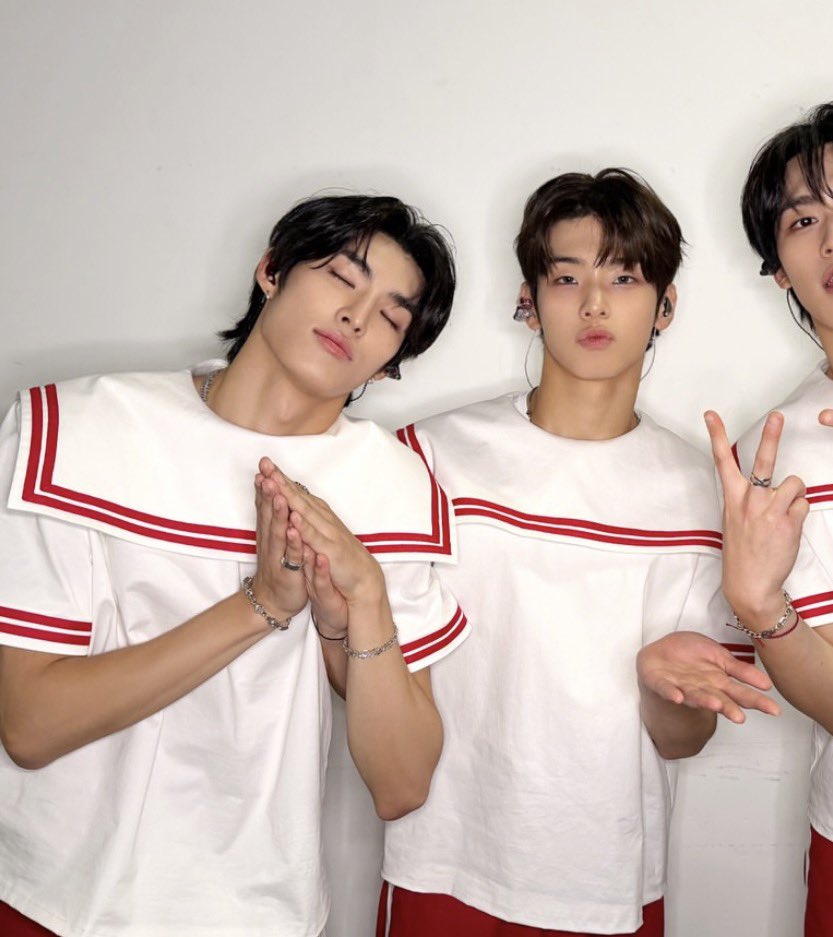 daemsungi's tweet photo. 아 .. 규차니즘 너무 귀여워서
나도모르게 이렇게 활짝웃어버림 https://t.co/9ExnTncCg4