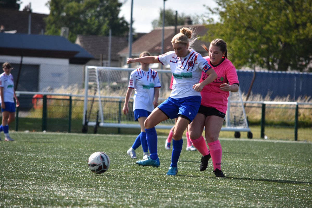 DundeeWestGWFC's tweet photo. 𝑷𝒍𝒂𝒚𝒆𝒓 𝒐𝒇 𝒕𝒉𝒆 𝑴𝒂𝒕𝒄𝒉 v @dundee_east
Yesterday’s Player of the Match was awarded to Striker Amanda Primrose.
Congratulations Amanda 👏🏼
#dundeefordcentre #SimplyTheWest #BeTheDifference 💙❤️ https://t.co/uSZ5WWgKas