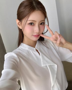 lips_like_sugaa's tweet photo. 歳は内緒だけど、綺麗って思ってもらえたら喜びます🙈 https://t.co/uLwDUnAiIw