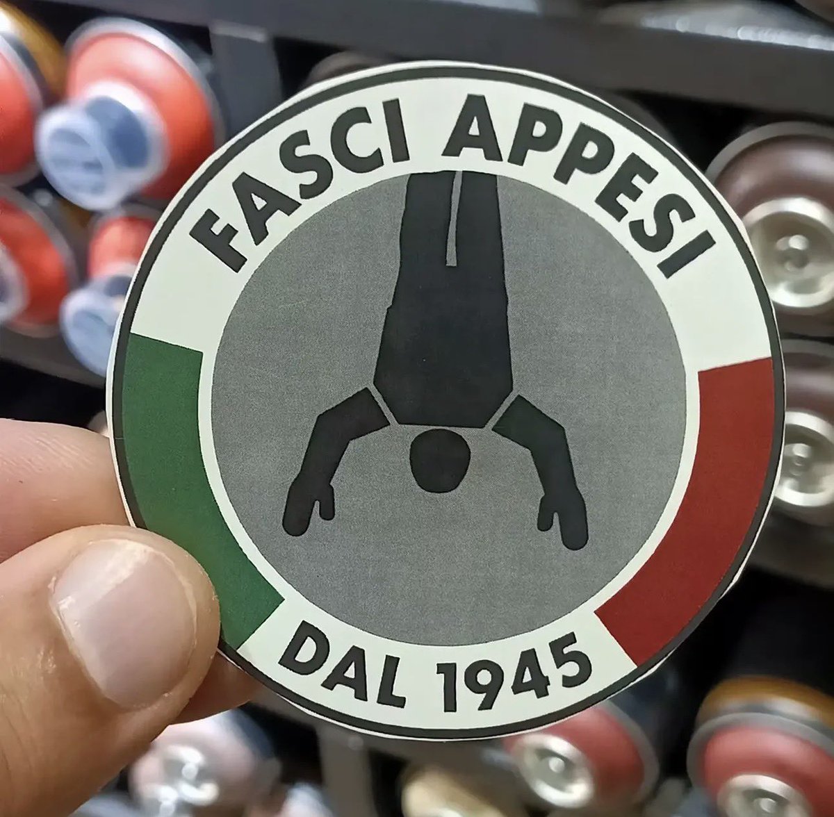 Foggiagrad's tweet photo. Follow your idol, fascists https://t.co/XkHL23fCE4