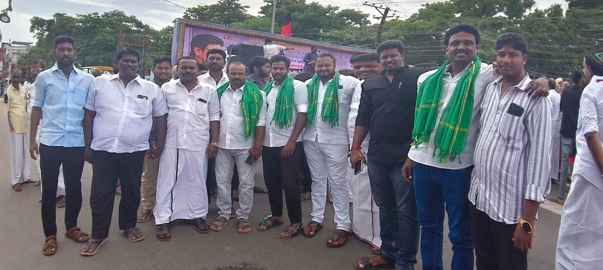 prabhuasp247's tweet photo. தமிழக விவசாயிகளை வஞ்சிக்கும் த.வெ.க அரசை கண்டித்து கழக இளைஞரணி செயலாளரும், சட்டமன்ற எதிர்க்கட்சித் தலைவருமான அண்ணன் உதயநிதி ஸ்டாலின் அவர்கள் தலைமையில் இன்று (03.08.2026) தஞ்சையில் நடைபெற்ற கண்டன ஆர்ப்பாட்டத்தில் கழக உடன் பிறப்புகளுடன் கலந்து கொண்ட போது.
#விவசாயவிரோதிவிஜய் https://t.co/lcVLrcVc11