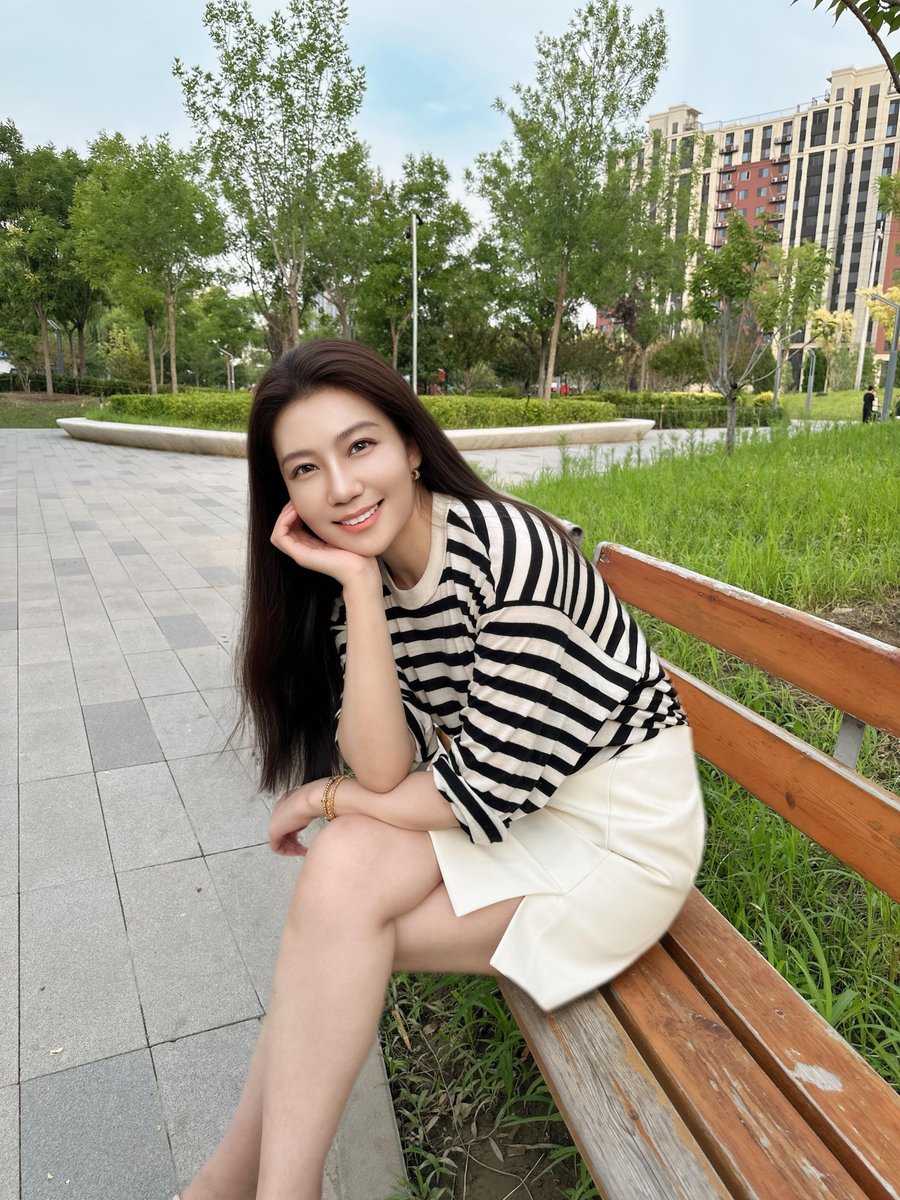 hsy712's tweet photo. 愿有人欣赏我的成熟，也珍惜我的温柔 https://t.co/1fiZ9KzoZr