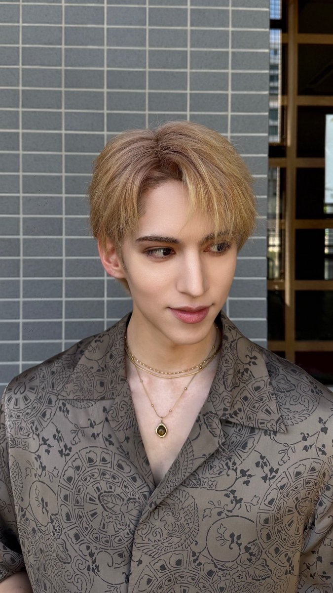 hikaru_v33's tweet photo. Xでも載せる！第一話の写真たち！！
ケーキが本当にデカかった🤤 https://t.co/tnpYRhuwNa