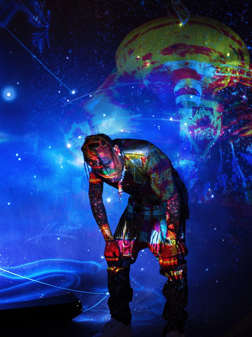 AstroMagazine_'s tweet photo. L'album qui est à l'origine de ce compte, "ASTROWORLD", de Travis Scott, fête ses 8 ans aujourd'hui. 

Avec une direction artistique réalisée aux côtés de David LaChapelle pour la cover, cet album a propulsé La Flame sur le devant de la scène rap mainstream. 

Le projet contient les mythiques morceaux "CAN'T SAY" qui révéla le talent de Don Toliver au grand public ou encore "SICKO MODE", avec son iconique beat-switch. 

Le projet a fortement marqué une génération (dont nous) et reste encore aujourd'hui un des albums les plus stimulants de notre côté.