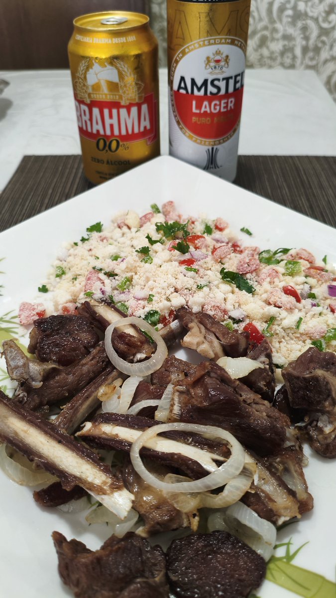 Black_birdBA's tweet photo. Carne de bode com farofa d'água 🐐 #farofadagua #carnedebode https://t.co/TIRCXvmvyd
