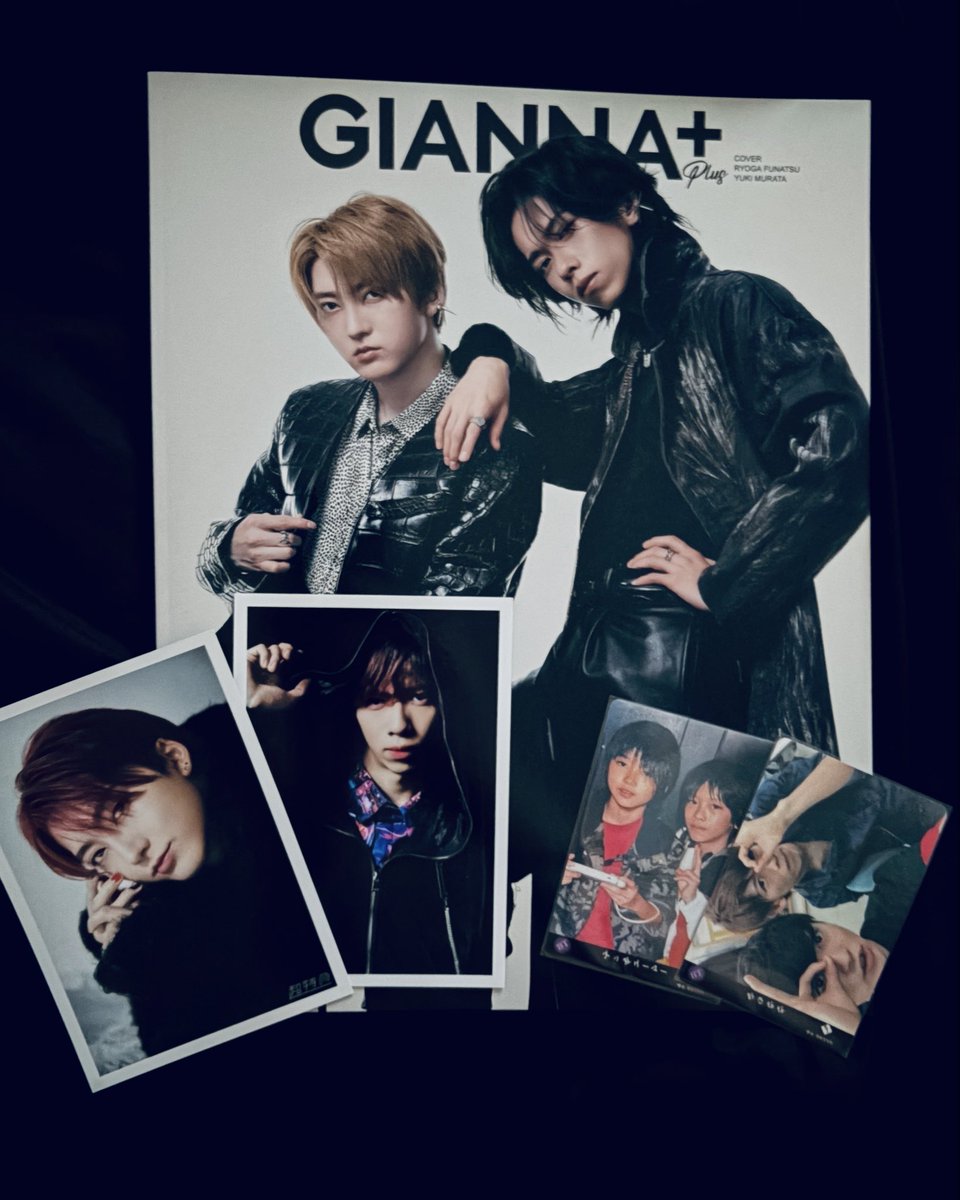 yzkrysm05's tweet photo. おさなな表紙最高すぎる😭💜❤️
ポスターも見れて幸せです!✨
Q.19リョウガさんへ『ねぇ、今もだよ?』
#GIANNAPLUS
#GIANNA https://t.co/XidE3RIerD