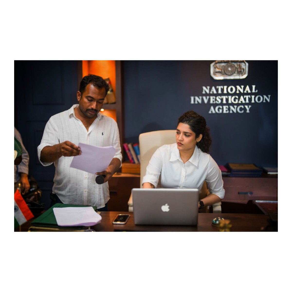 Ritikaadmirers's tweet photo. Behind-the-scenes working pic of @ritika_offl in #OperationTral 😍💕
.
.
.
#RitikaSingh #WeLoveRitikaSingh #Ritika https://t.co/p7f3MfC9yD