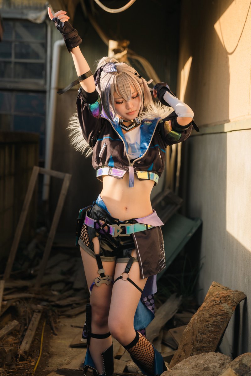 _totomatotom's tweet photo. 任務なんて
サクッと終わらせちゃえばいい

それじゃ、速戦即決といこう
--
#HonkaiStarRail  #Silverwolf  🐺銀狼 https://t.co/J9Y104ehon