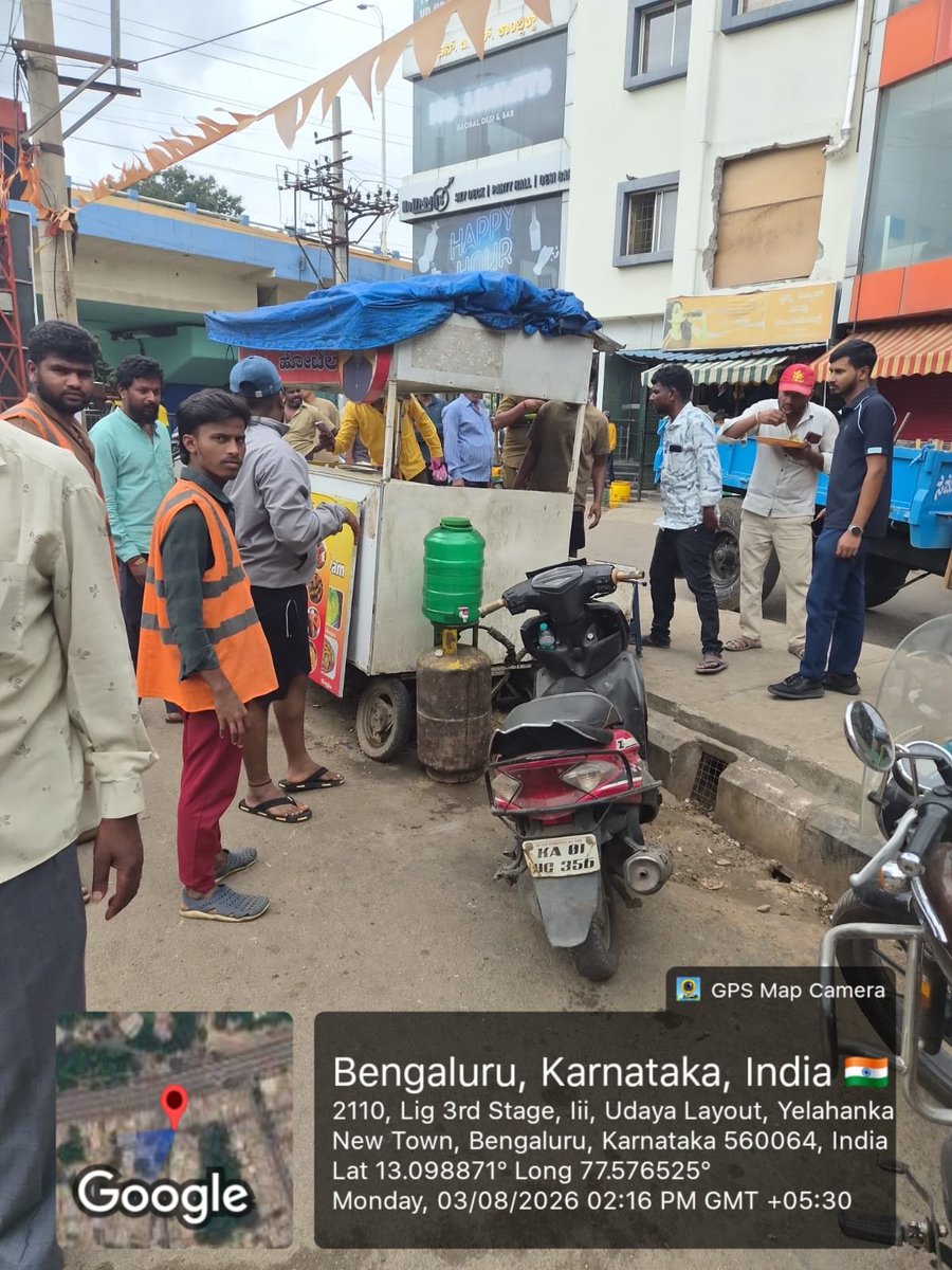 GBA_office's tweet photo. ๐ง Footpath Encroachment Clearance Drive in Progress
The Bengaluru North City Corporation is carrying out a Footpath Encroachment Clearance Drive at Dairy Circle, Mathru Layout, Yelahanka to restore pedestrian pathways and ensure safe, obstruction-free movement for the public.
This ongoing initiative reflects the Corporation's commitment to protecting public spaces, improving walkability, and creating a cleaner, more accessible urban environment.
#BengaluruNorthCityCorporation #GreaterBengaluruAuthority #FootpathClearance #EncroachmentFree #PedestrianSafety #CleanBengaluru #Yelahanka