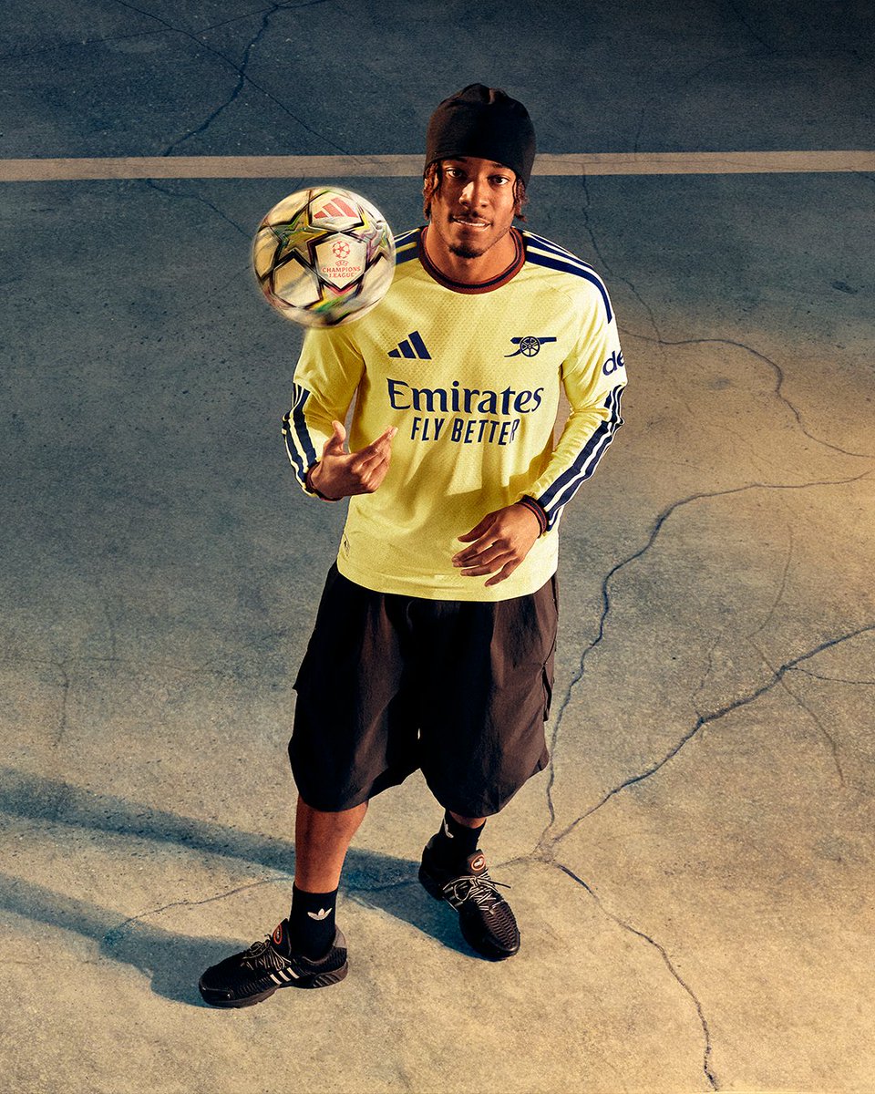 SkySportsPL's tweet photo. Arsenal's third kit for the upcoming Premier League season! 👀👕 https://t.co/K6j007TEyF