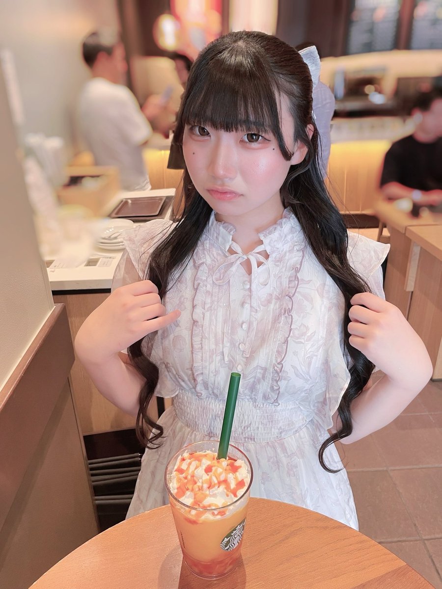 neru_hlw's tweet photo. フラペチーノでお茶しましょ🫖 https://t.co/Z8jYsJseCe