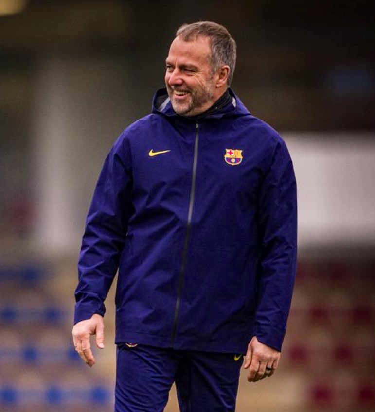 ManagingBarca's tweet photo. 🚨🚨🌕| JUST IN: Xavi Espart is highly rated by Hansi Flick and is pushing for a place in the first team.

His versatility at right-back and defensive midfield has boosted his chances, while Barcelona are already working on a new contract until 2028.

[@ferrancorreas] https://t.co/nc8LO1rrXx