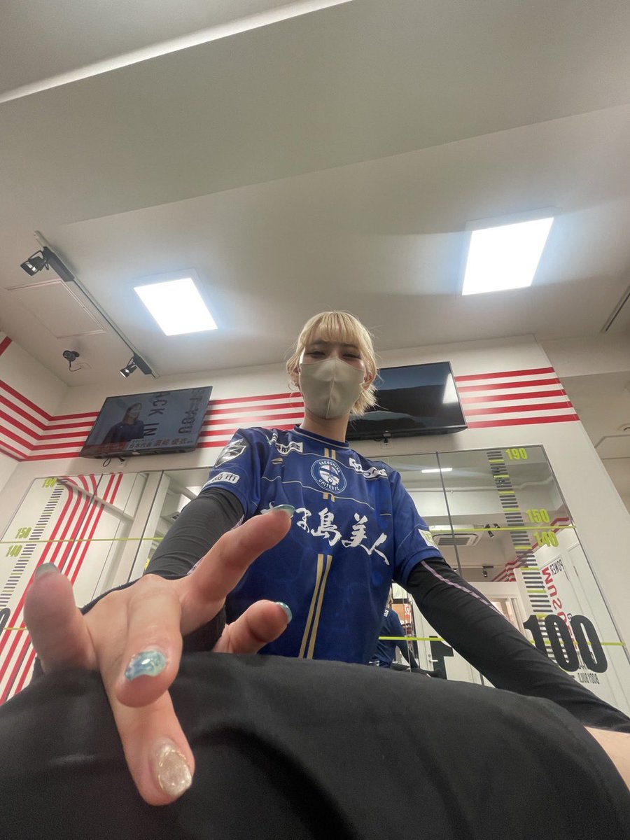 ds_yh86's tweet photo. ご報告📢

本日から
杉山トレーナー ▶︎ エキスパート
自分▶︎ スペシャリスト
にランクアップしました！🎉

今日は休みだったので、早速エキスパートになった杉山トレーナーのストレッチを受けて身体もスッキリ😊

これからも技術を磨き、皆さまの体質改善を全力でサポートしていきます💪
 #細山田商事 #ドクターストレッチ
 #鹿児島天文館
