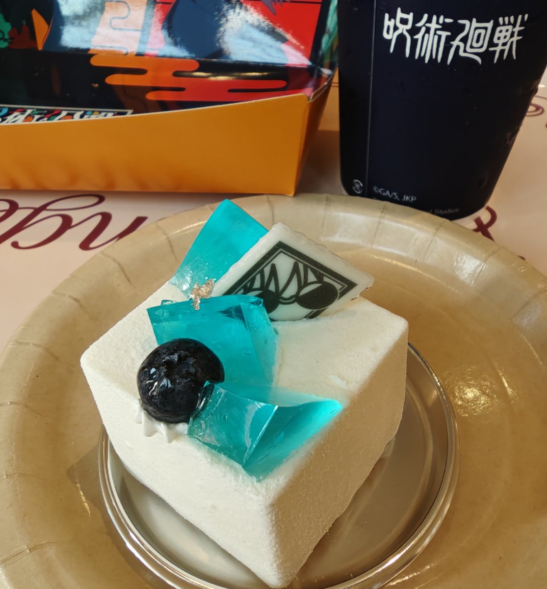 oboe_flute's tweet photo. 前回分と今日食べたコラボフード載せとこ！
チュリトス販売場所で店員のお姉さん達に最強注文入りました！最強！最強！！って言ってて楽しかった(笑) https://t.co/4DAXGIu10o