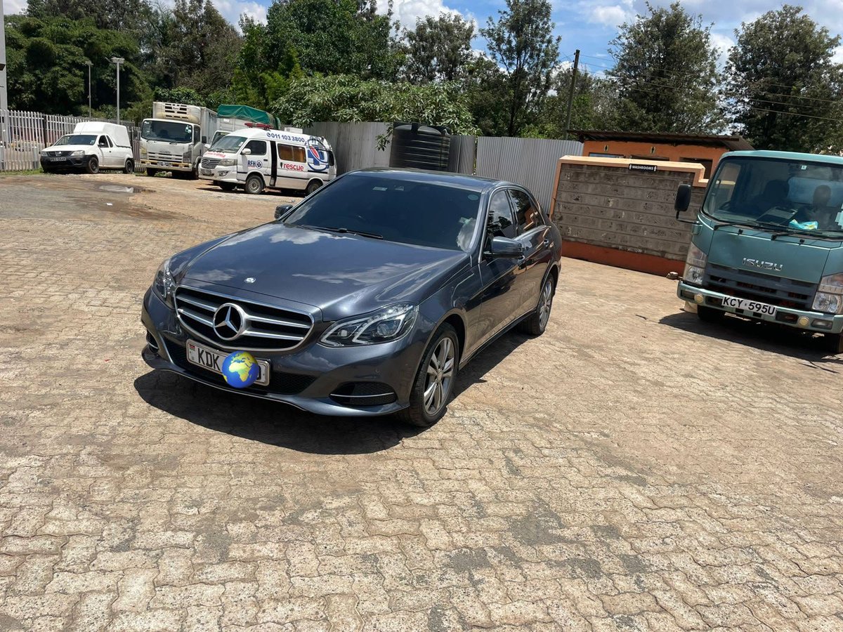 EwingKirimi's tweet photo. *https://t.co/iBCOtT1A0O*

Mercedes Benz E Class E220d
YOM : 2015 Ex UK
leather heated seats
Drls
Alloy rims 

Price : Ksh 2,770,000/=
*☎️ 0740613319 - Ewing* https://t.co/RQvRPHhMJg