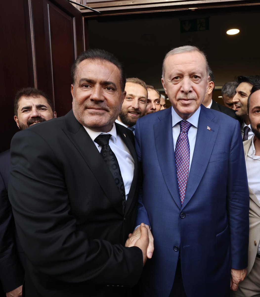 Davuttatar34's tweet photo. 📍 Haliç Kongre Merkezi, İstanbul

AK Parti İstanbul İl Başkanlığımız tarafından Haliç Kongre Merkezi’nde düzenlenen Genişletilmiş İl Danışma Meclisi Programı’nda, Cumhurbaşkanımız ve Genel Başkanımız Sayın Recep Tayyip Erdoğan ile aynı karede bulunmak bizler için büyük bir onur oldu.

Türkiye Yüzyılı hedefleri doğrultusunda; milletimize, devletimize ve davamıza ilk günkü heyecan ve kararlılıkla hizmet etmeye devam edeceğiz.

Rabbim birliğimizi ve beraberliğimizi daim, devletimizi payidar eylesin. Sayın Cumhurbaşkanımıza sağlık, güç ve muvaffakiyetler diliyorum. 🇹🇷