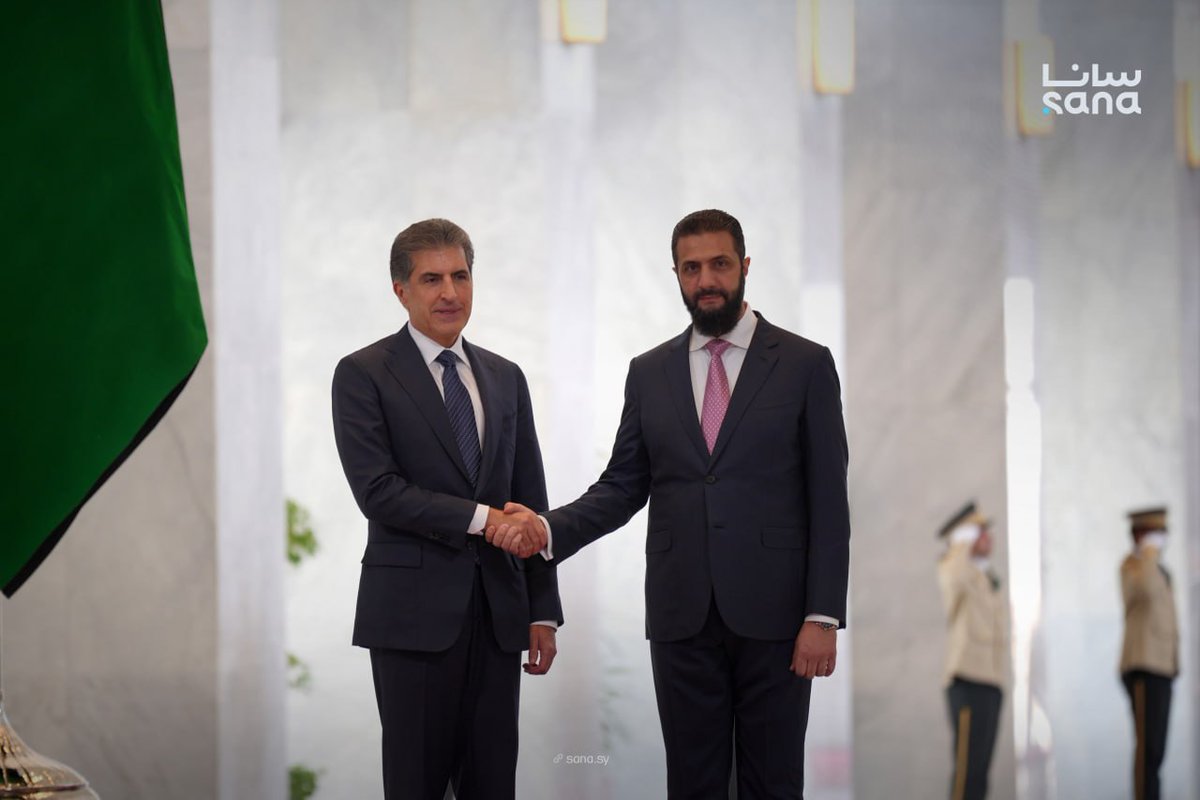 Sana__gov's tweet photo. لقطات من استقبال الرئيس أحمد الشرع، رئيس إقليم كردستان العراق نيجيرفان بارزاني في قصر الشعب بدمشق. 

#سانا https://t.co/fyPa3iXBvJ