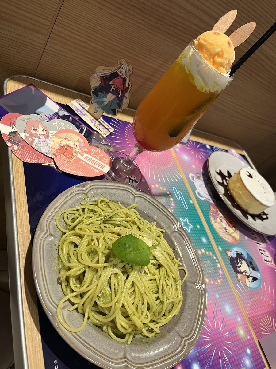 go_susomon's tweet photo. 超かぐや姫！ × andGALLERY Collaboration Cafeっ⭐️

ジェノベーゼうんまぁ〜♪

ここ10年でサイコー！！！！

#超かぐや姫 #andGALLERY https://t.co/Q6kshLA48E