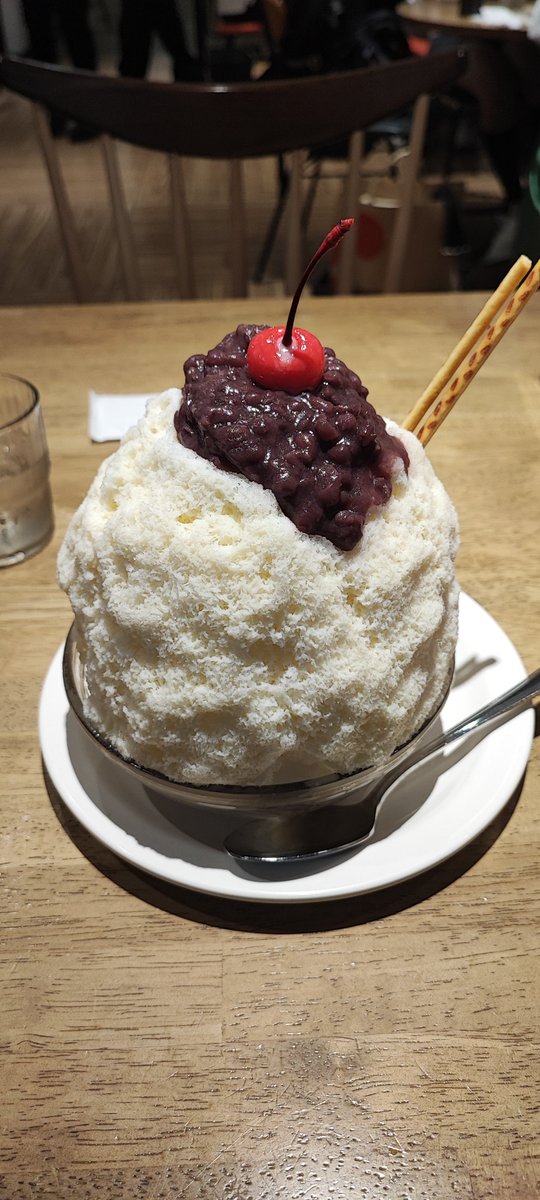 papicoworks's tweet photo. 天文館むじゃき
ミルク金時レギュラーサイズ
950円
思っていたよりデカかった
思っていたより甘さ控えめで美味しかった
自分はベビーサイズが良さそうです

#かき氷 #デザート #天文館 #旅行 #九州 #鹿児島 #ぼっち #ソロ活 https://t.co/L0L0oAHqY5