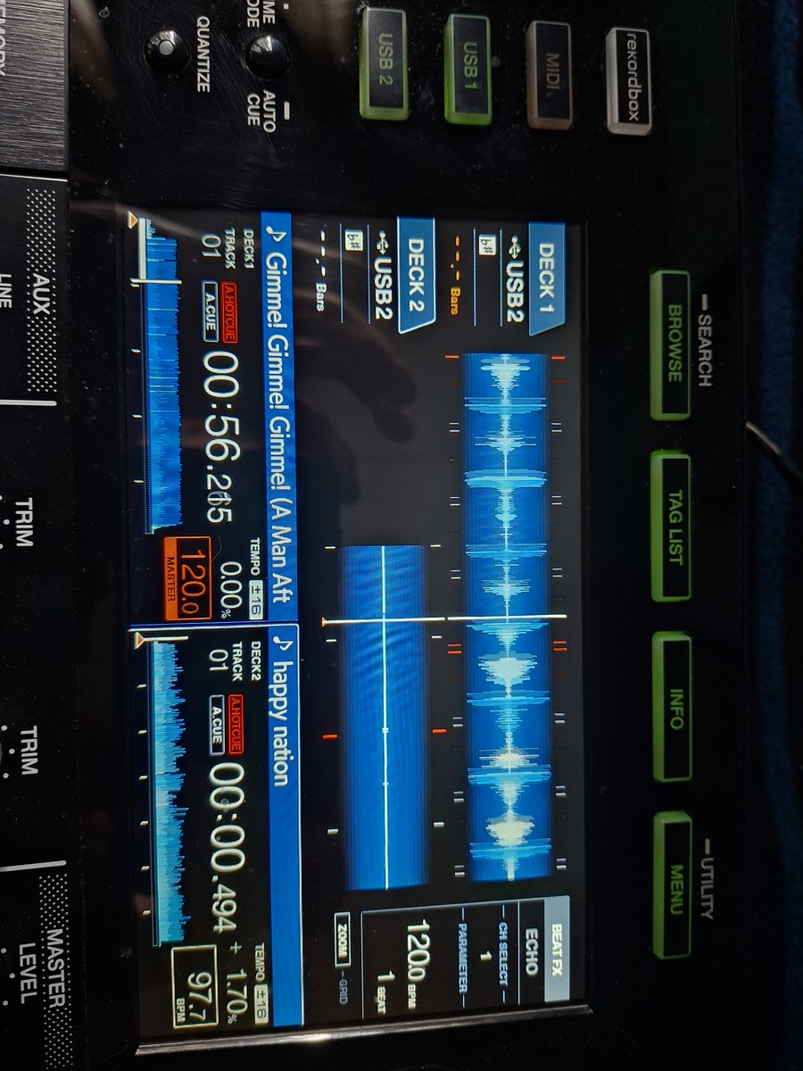 DyoDj2's tweet photo. Se vende!!! Como nuevo!!! 
#dj #uruguay #pionner #venta https://t.co/gn1pmZpEh2