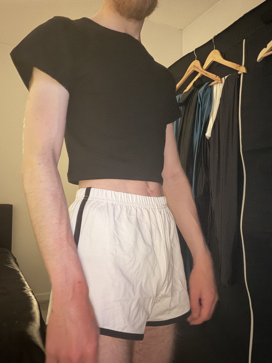 gaming_7701's tweet photo. Embracing my new Femboy vibes. Still new to this but.... go easy on me 😅 #femboy https://t.co/NcqY4POqXx
