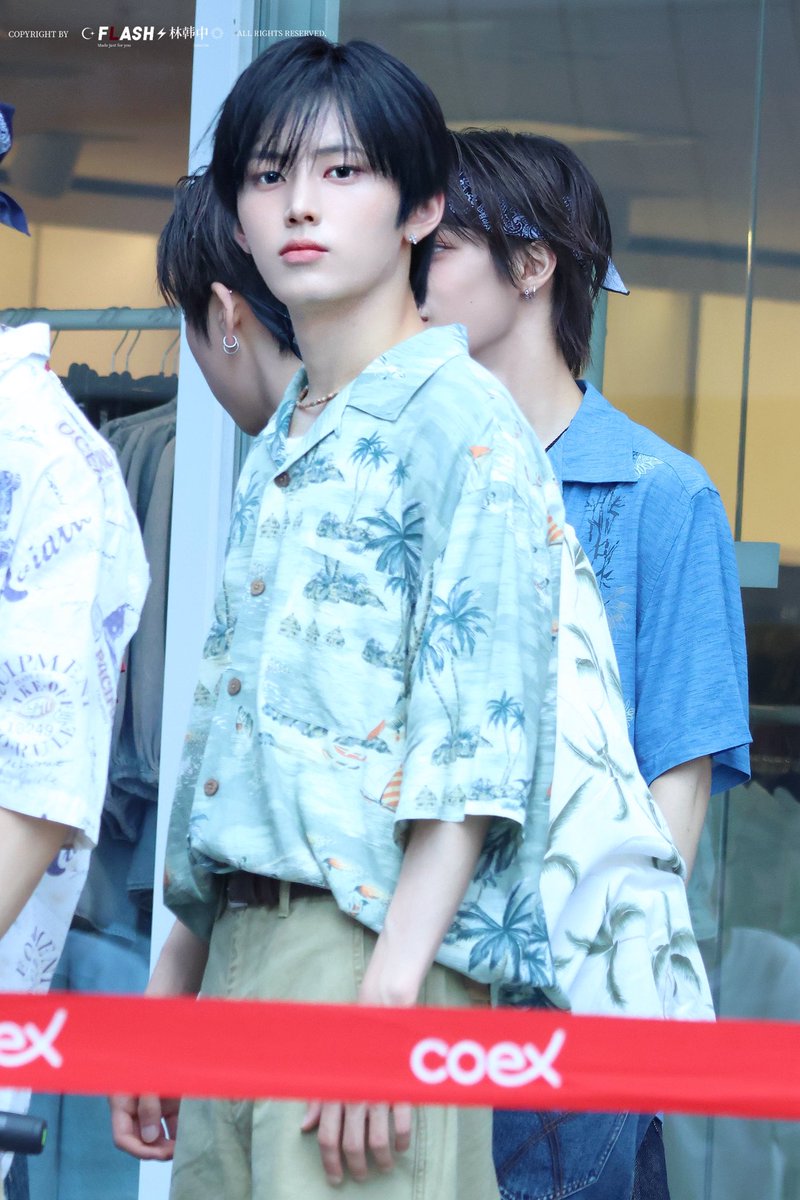 LHZ1230's tweet photo. 260802｜COEX 버스킹
#린  #林韩中  #임한중 #リン 
#NouerA #누에라 https://t.co/YuNV2Pwd5L