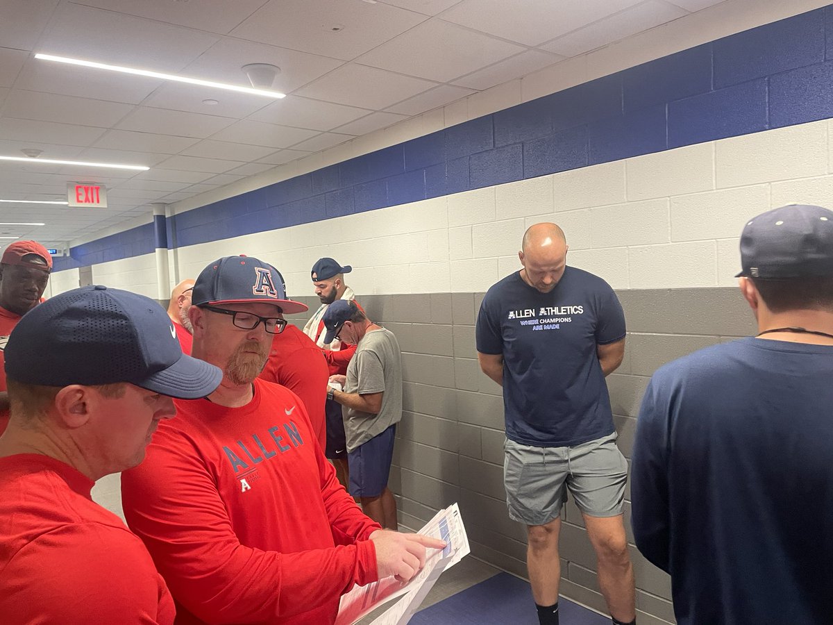 alleneaglesfb's tweet photo. Day 1 Freshman Fall Camp 2026

#BTB | #RecruitTheA | @usnikefootball https://t.co/FUC4XixfAq